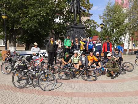 Ещё одно фото с Петром. И снова он не влез в кадр.