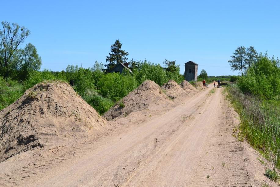 Дамба вдоль Ржевки в районе Громово.