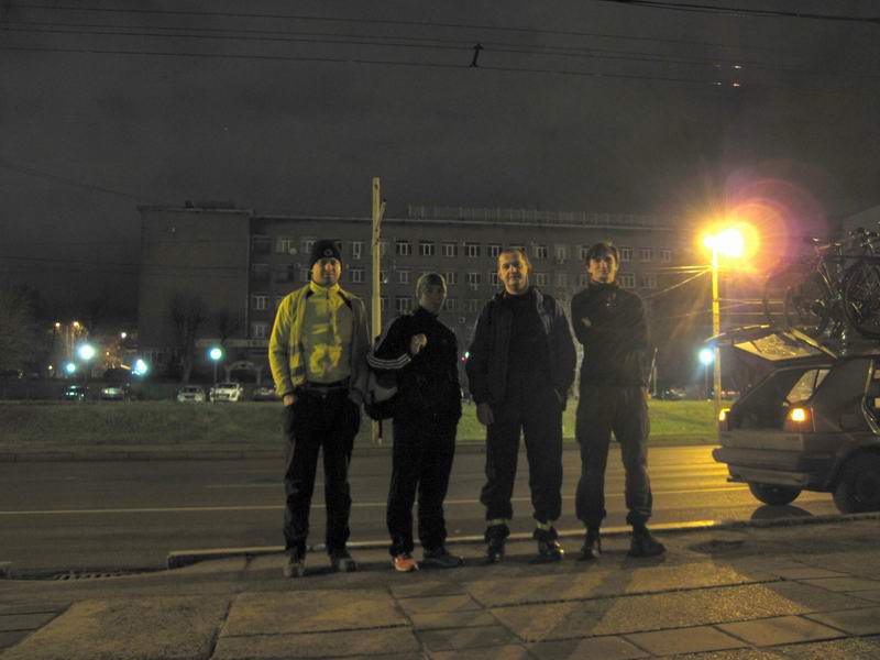 Стартовое фото на Московском проспекте: Сергей Мезенов, Константин Новлянский, Алексей Кузнецов, Рустам Юлбарсов