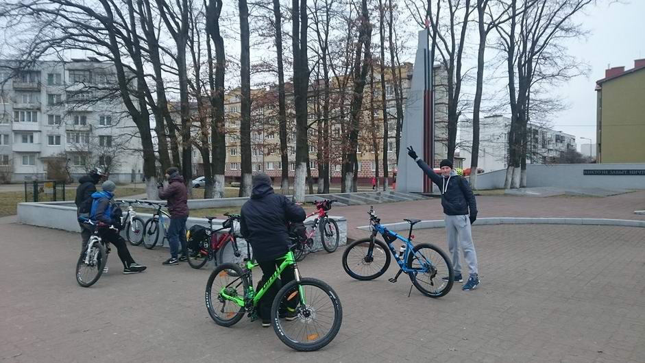 Ждем не успевших вовремя к месту старта участников