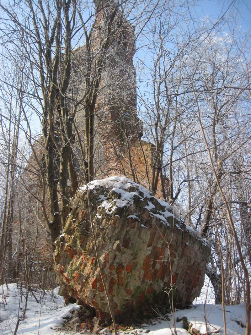 Развалины кирхи в Корнево