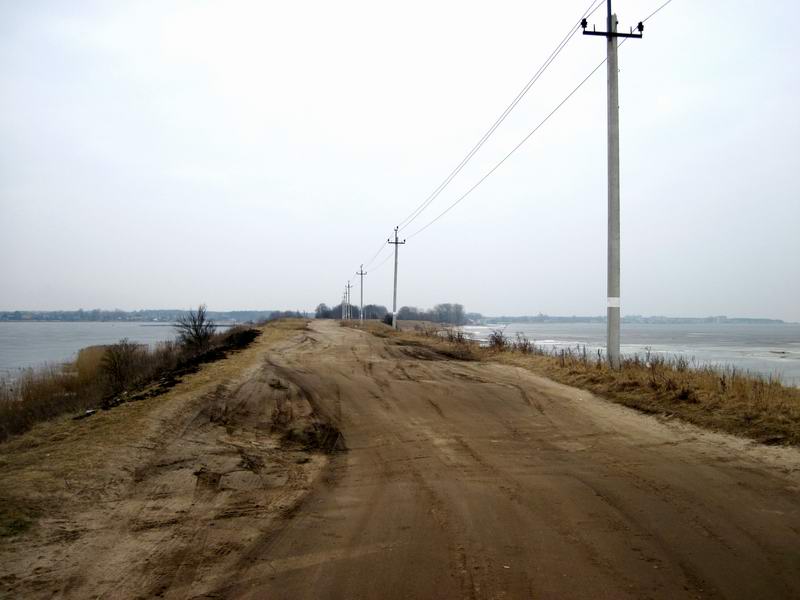 Песчаная коса между Форелевым озером и Калининградским заливом
