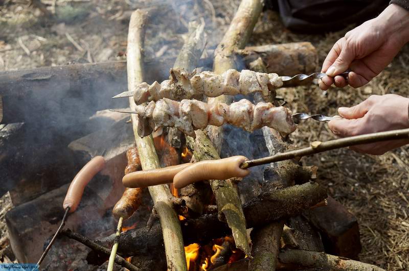 Шашлык и сосиски