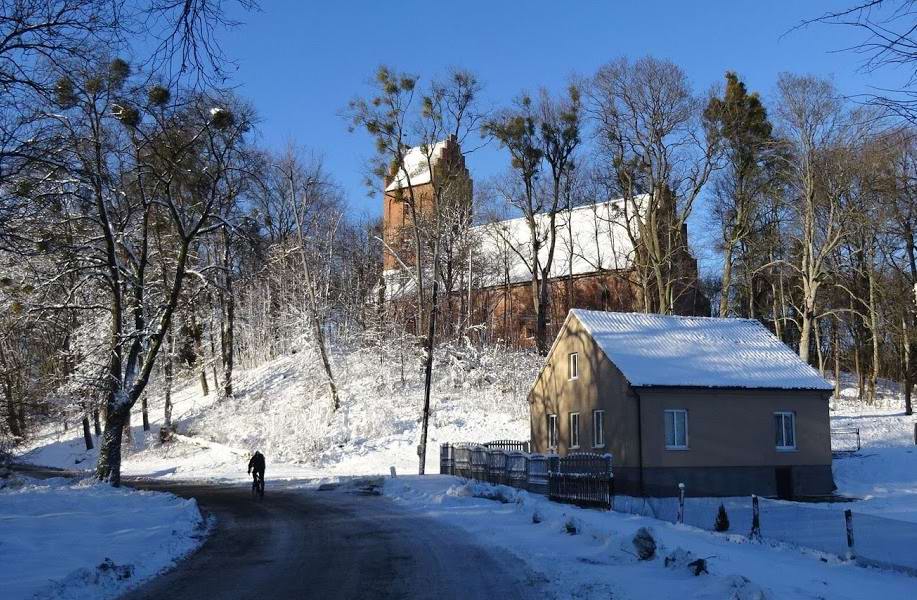 Кирха Domnau, зимний пейзаж, в посёлке Домново.