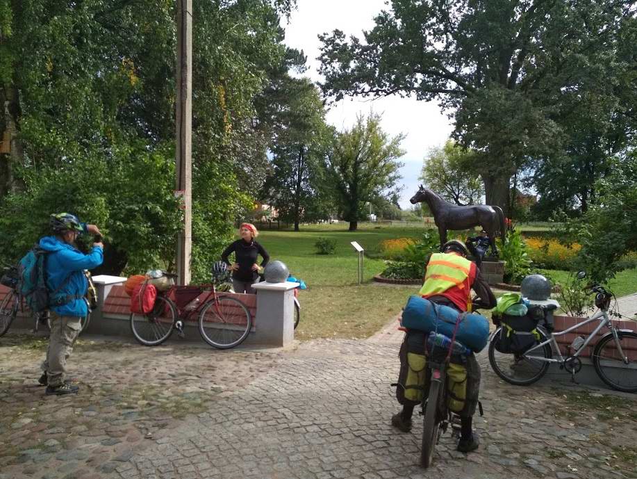 Приехали в Ясную Поляну 