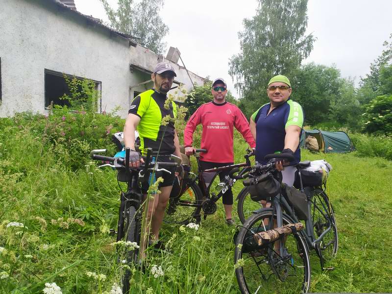 Лодочный экипаж пересел на велосипеды