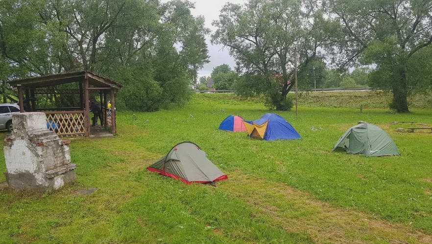 Палатки на спальном КП