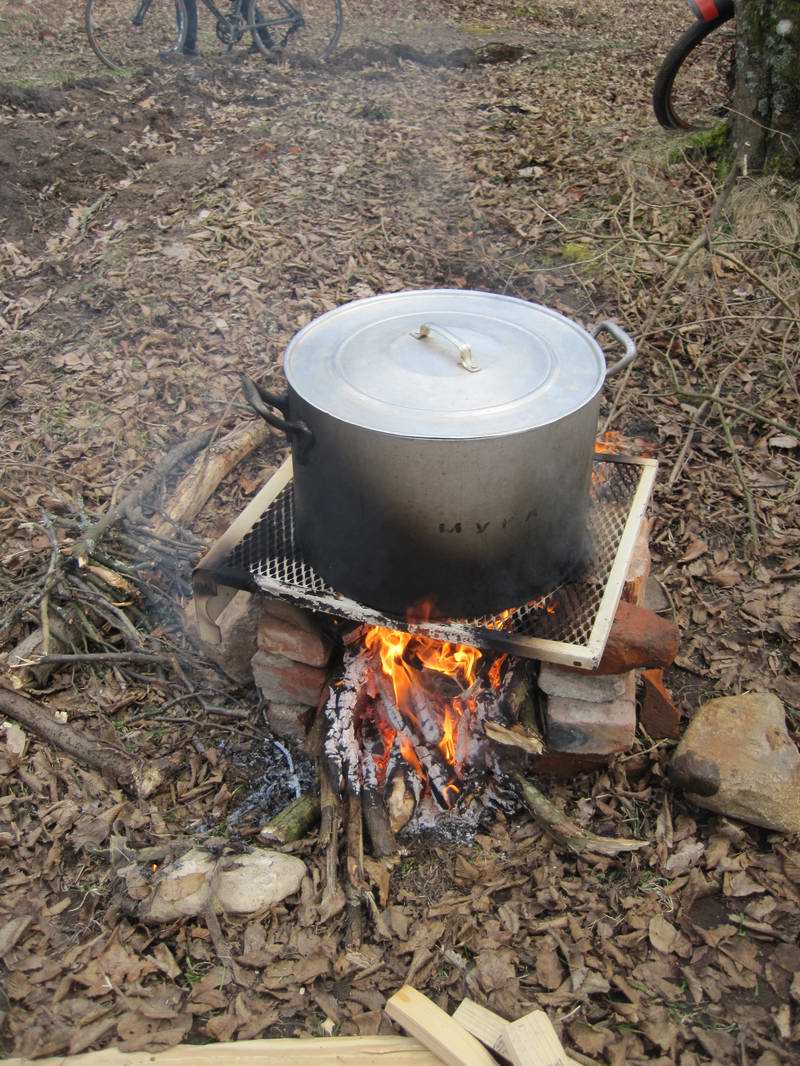 К нашему приезду готовится что-то вкусное