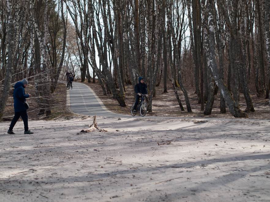 Дмитрий Пасека спускается с горки