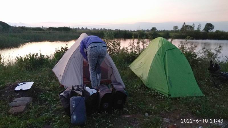 Палатки Марины Степаненко и Ольги Алыповой