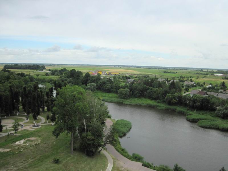 Вид с кирхи на реку Правду