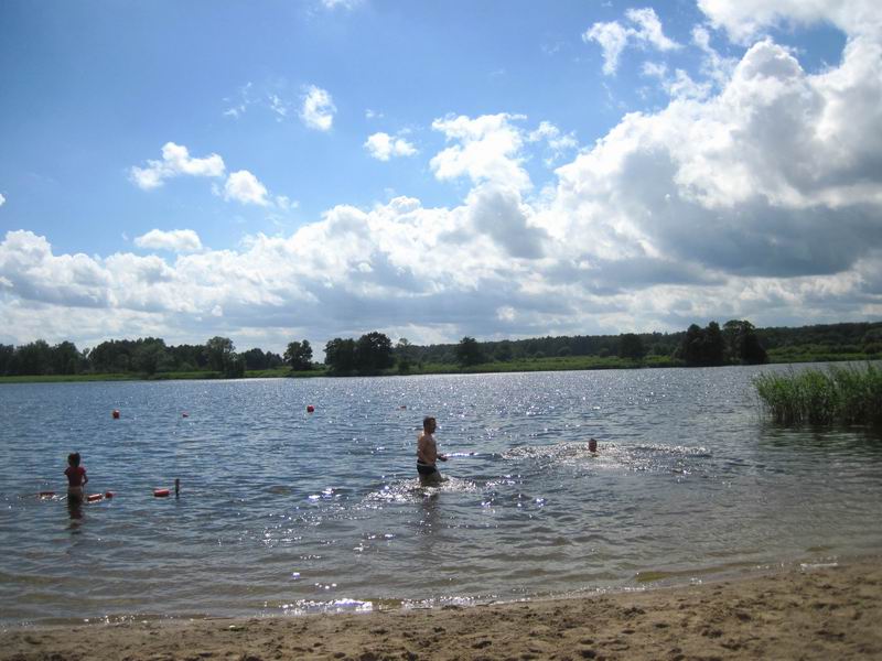 Купаемся в Правдинском водохранилище