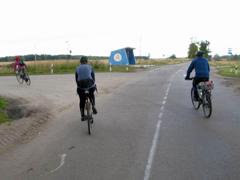 Поворот на полегон Павенково.