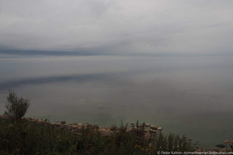 Небо сливается с водой