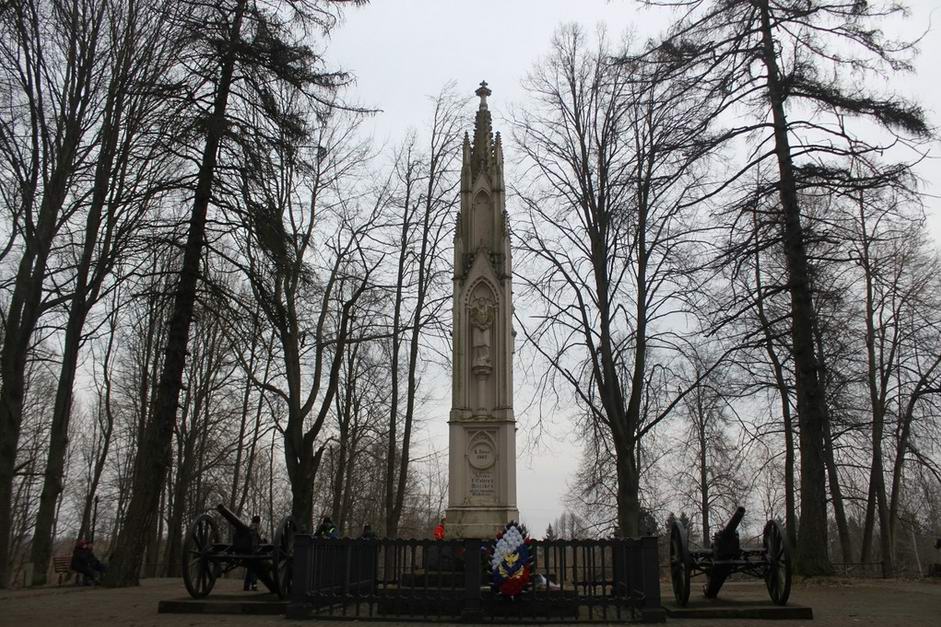 Памятник в Багратионовске