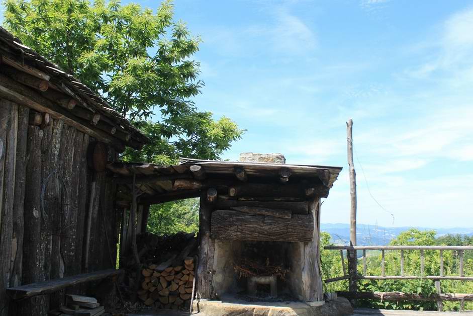 Сарай на горе