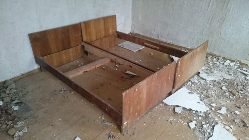 Кровать