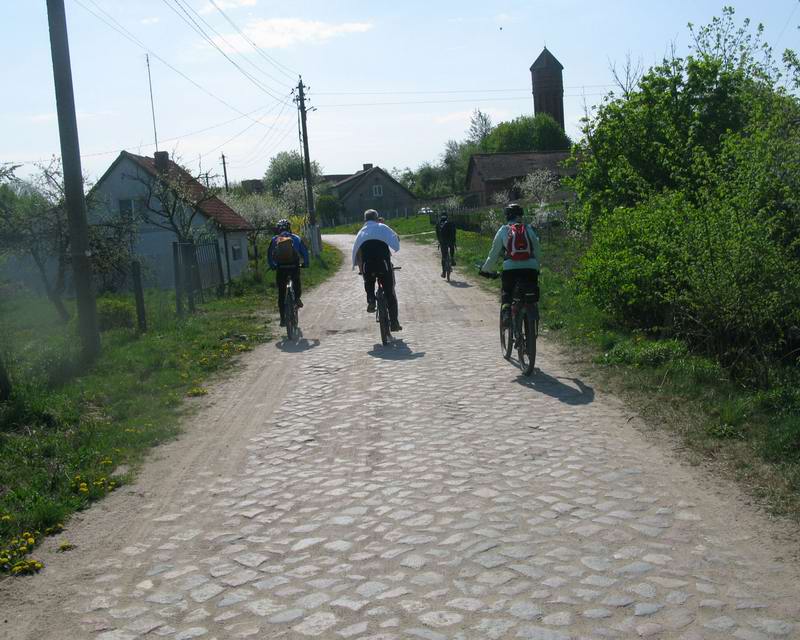 Въезжаем в Домново.