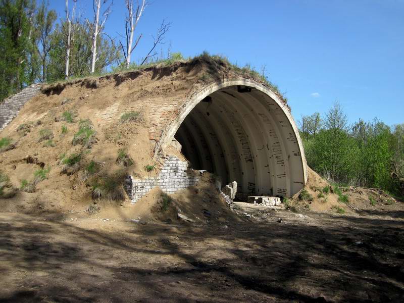 Первый ангар