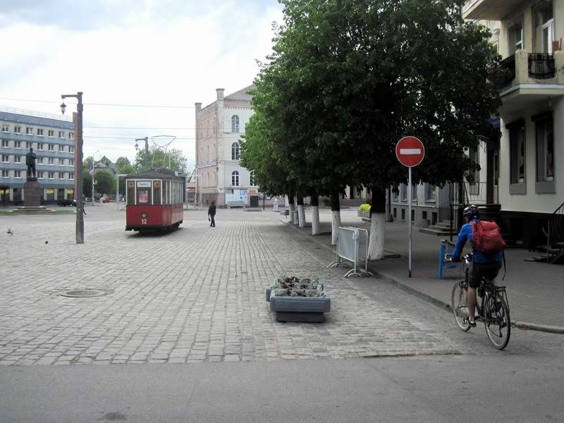 Въезжаем на площадь Ленина в Советске