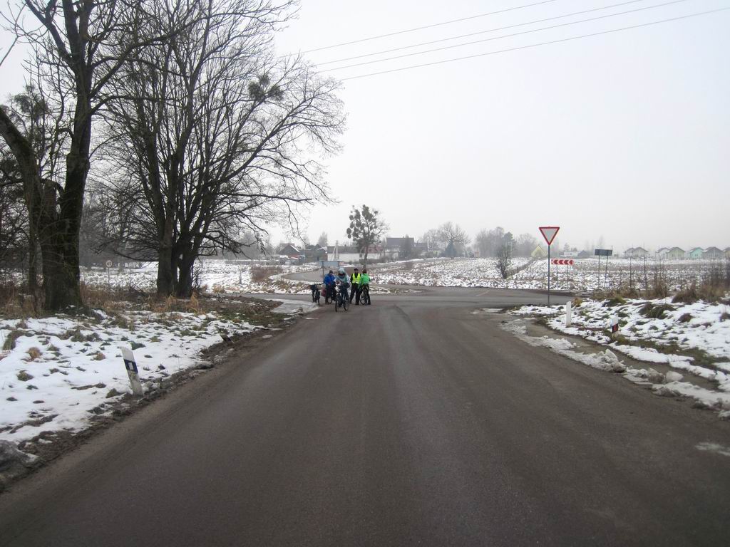 Остановка на перекрёстке в Ермаково