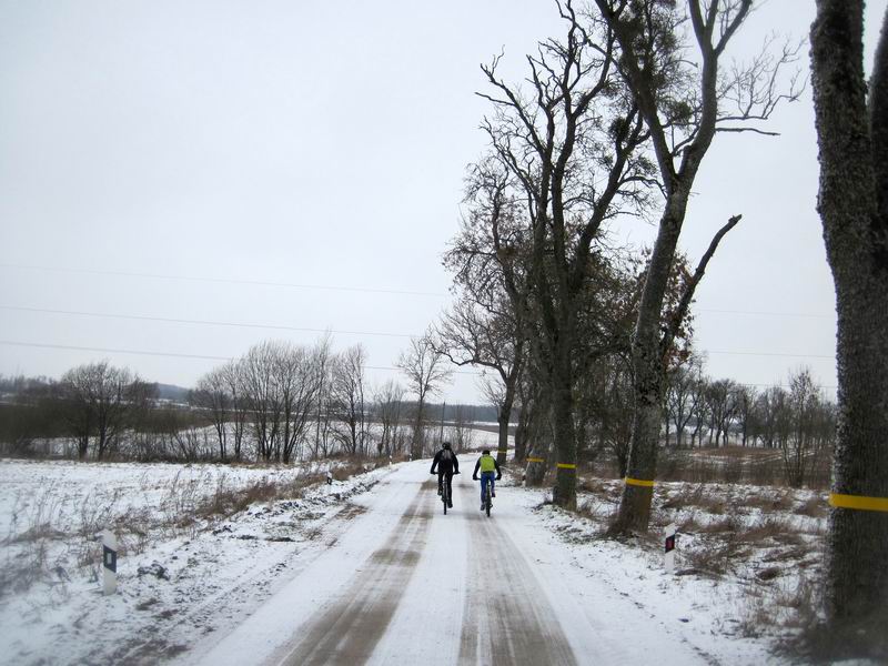 Едем по заснеженной ПГСке