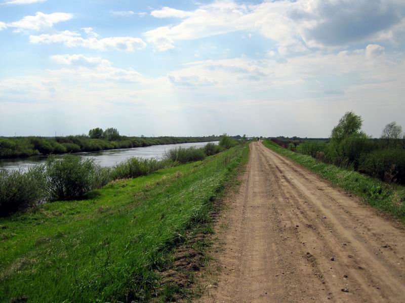 Едем по правой дамбе Матросовки