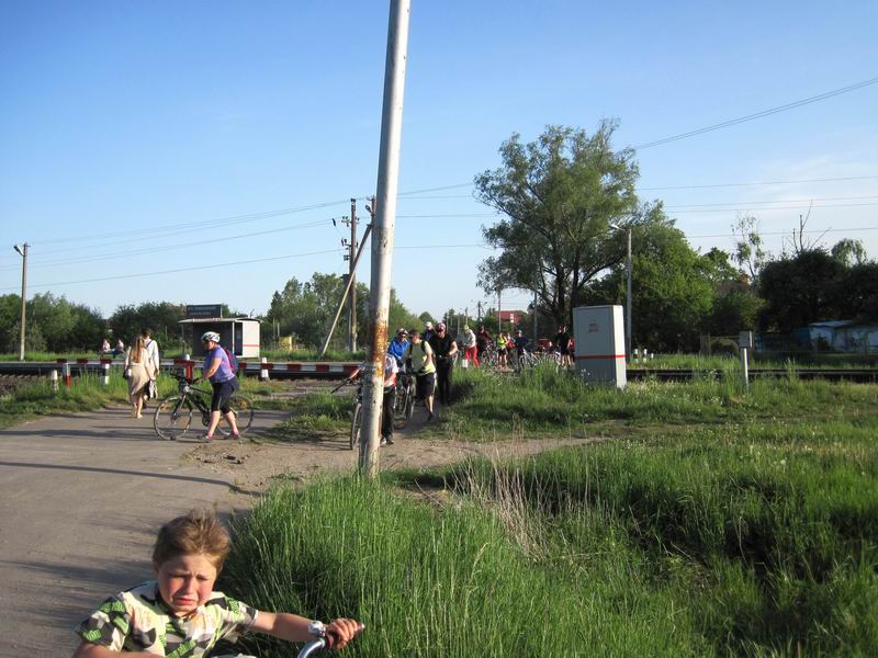 Переходим железную дорогу и попадаем с ул. Ямской на ул. Айвазовского