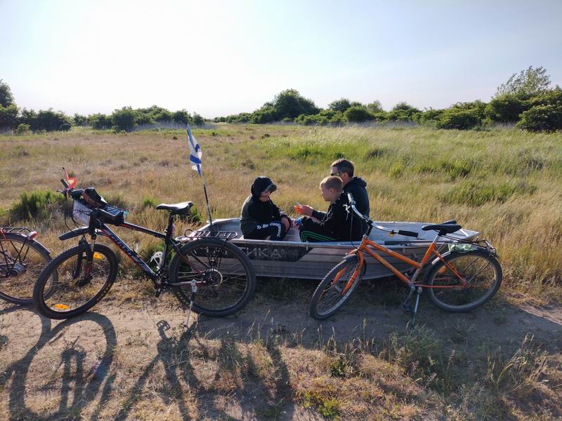 В лодке удобно завтракать