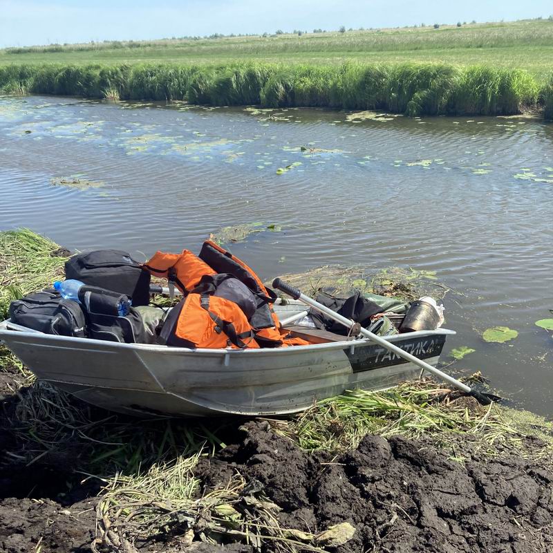 Лодочники прибыли к началу разрыва канала Обводного
