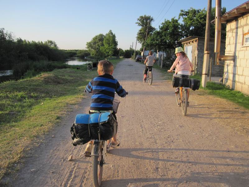 Переехали на другую сторону реки