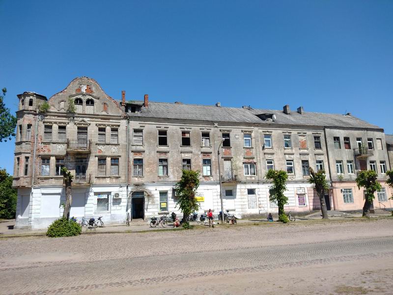 Магазинная остановка в Ясном