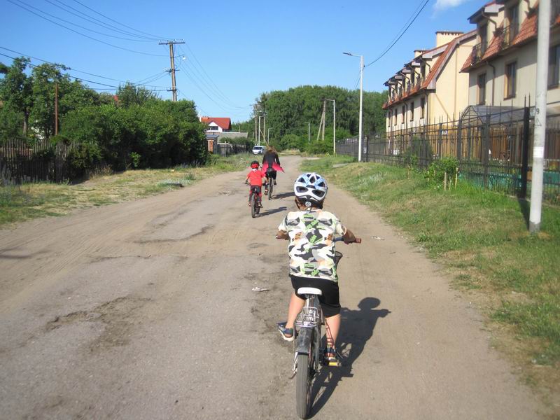 Едем по ул. Рабочей в Прибрежном