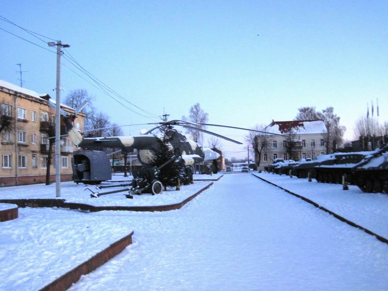 Проезжаем музей военной техники