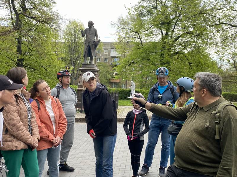 Фигурка Канта, выполненная по его смертной маске