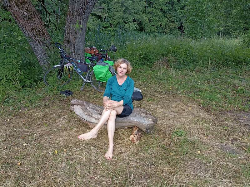Елена на месте крайней ночёвки