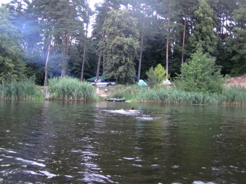 Вид на наш лагерь с воды