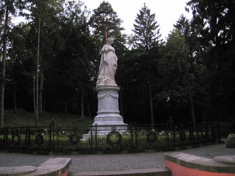 Памятник королеве Луизе в Советске