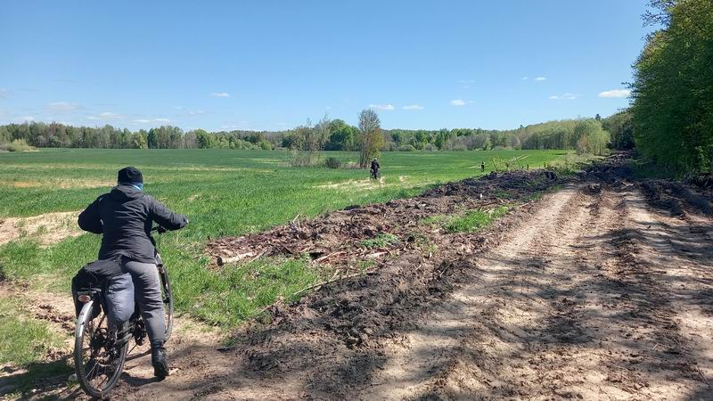 Выезжаем на полевые дороги
