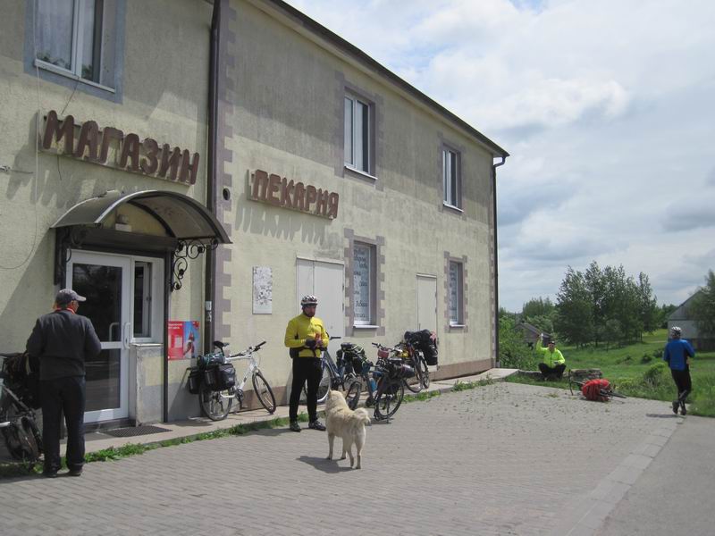 В магазине-пекарне