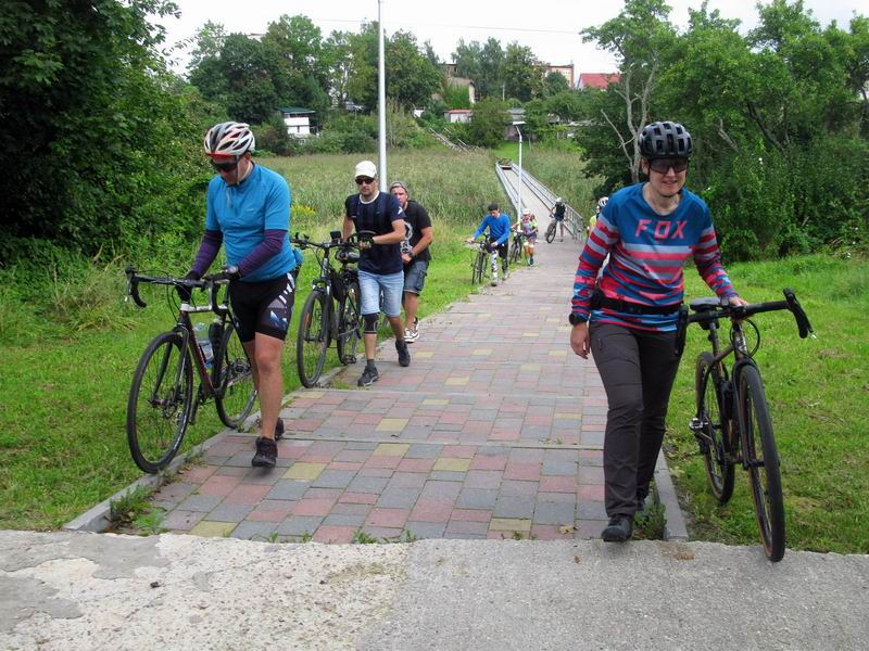 Послеобеденная прогулка по городу.