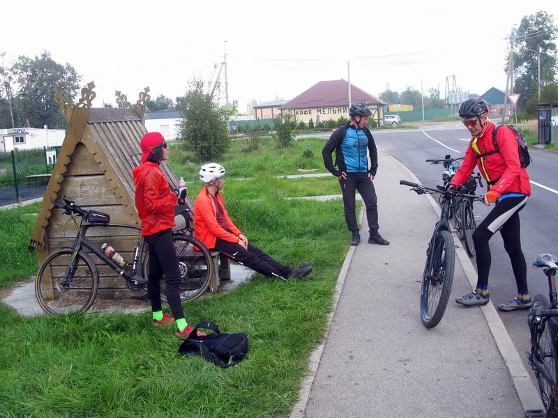 Поворот в Сосновке, отдыхаем немного.