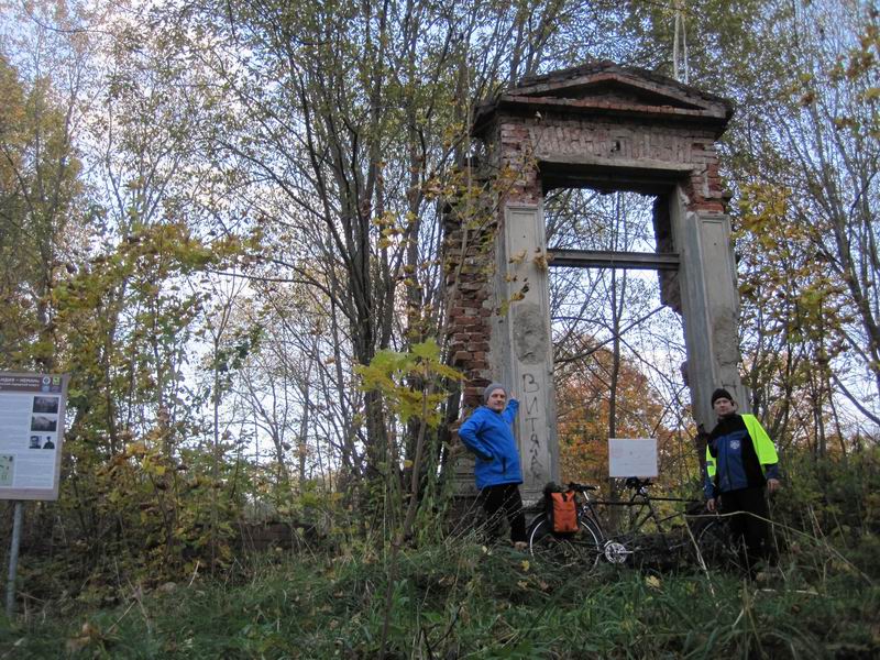 Остановка в Тёмкино в имении Мертенсдорф. Здесь был штаб Нормандии-Неман