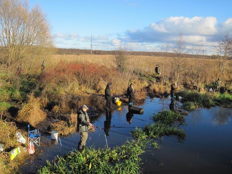 Рыбаки не реке Нельме