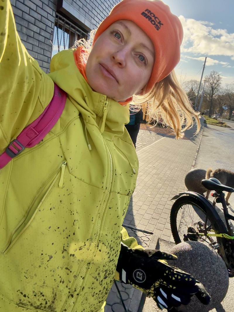 Красивая Людмила Денисова