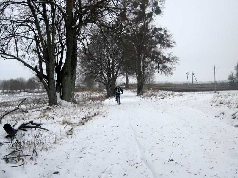 Но тут снега не много, поэтому можно ехать