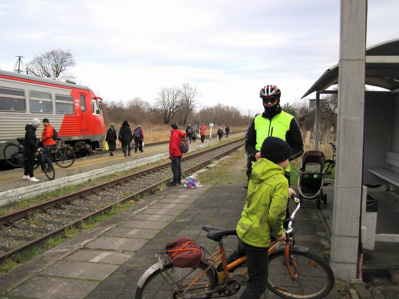 Здесь к нам присоединились Вячеслав Дмитриев, Александр Авдюков и Александр Иванюта