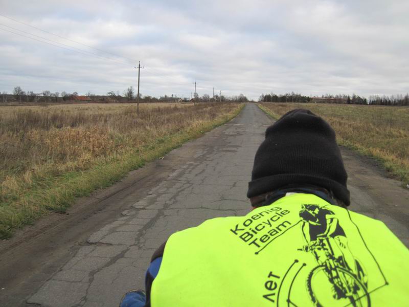 Здесь велодорожка ещё не построена