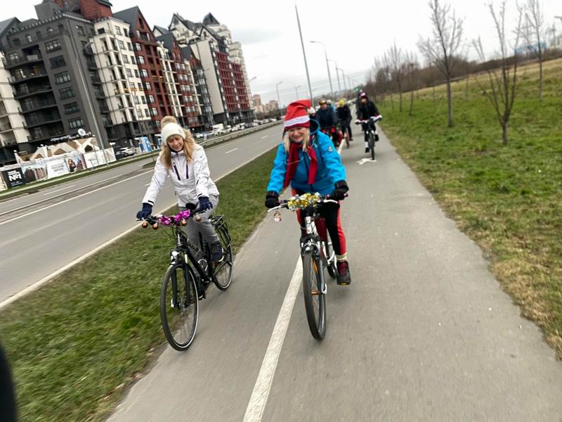 Полетели дальше