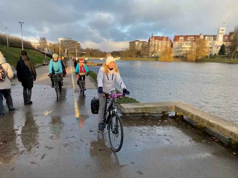 Много солнца и туристов